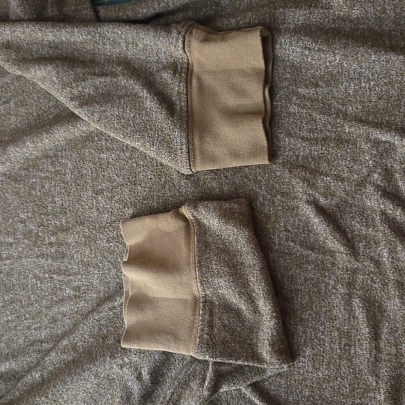 American Able long sleeve top Moss Green Size Large - Picture 5 of 6